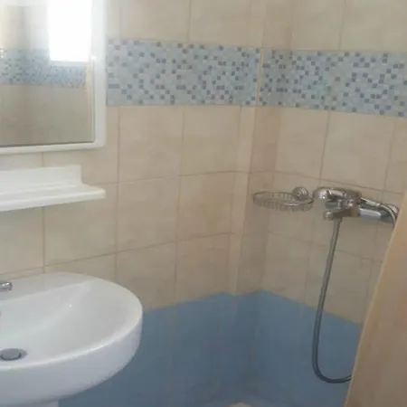 Pantheon Hall Hotel 2*